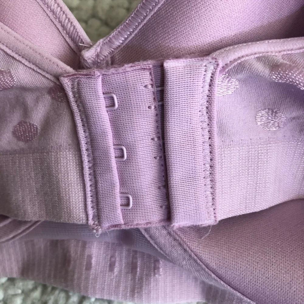 Comfort Flex Fit pink bras Sz 2XL‎